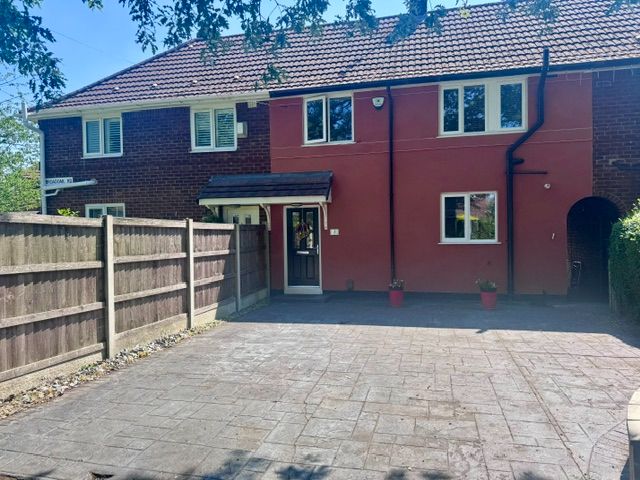 3 Bed Mid Terraced House For Sale - Photograph 1