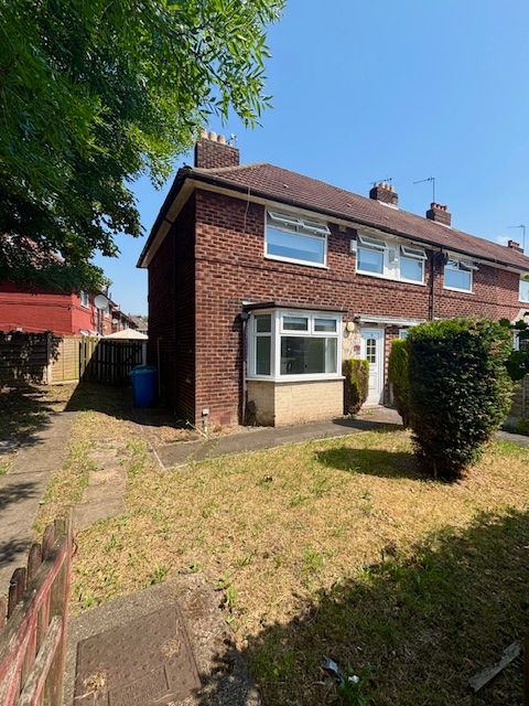 3 Bed End Terraced House To Rent - Photograph 1