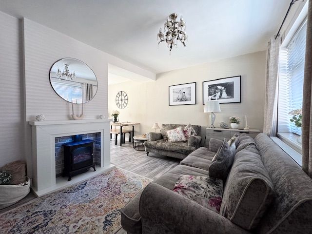 3 Bed Mid Terraced House For Sale - Photograph 1