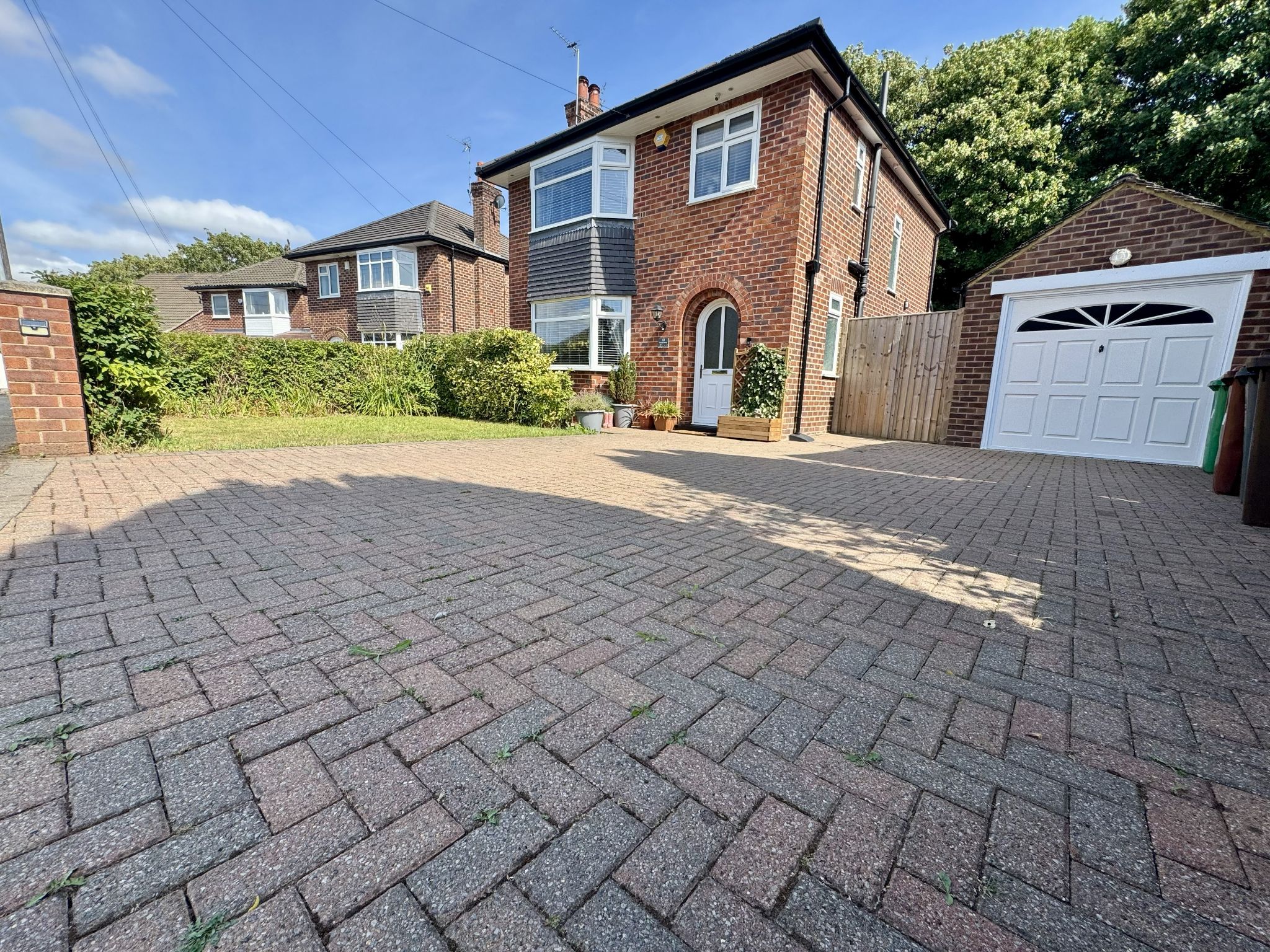 3 Bed Detached House For Sale - Photograph 54