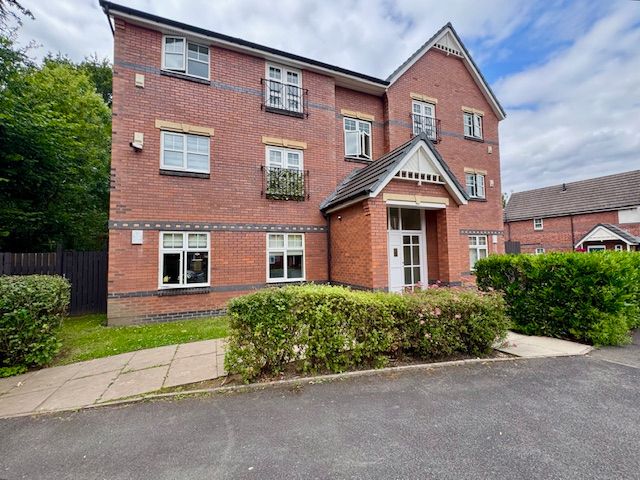 2 Bed Apartment Flat/apartment For Sale - Photograph 1