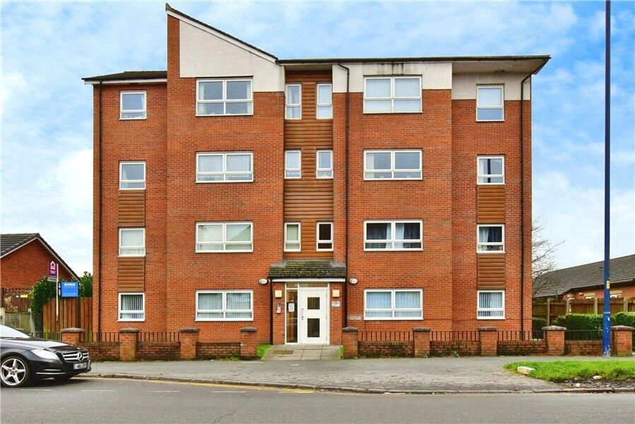 2 Bed Apartment Flat/apartment For Sale - Photograph 1