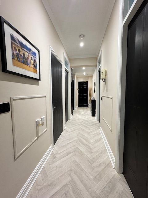 2 Bed Apartment Flat/apartment For Sale - Photograph 3
