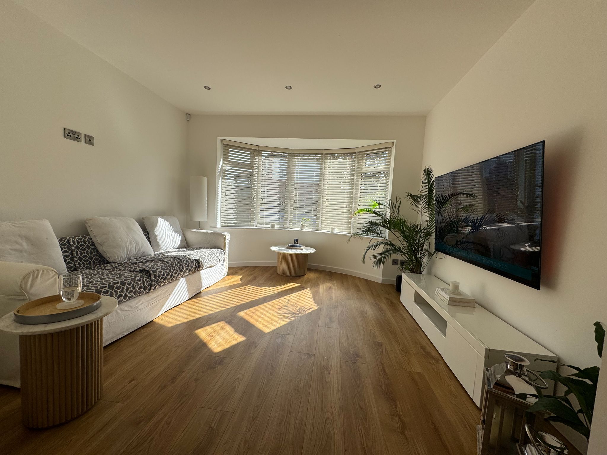 2 Bed Detached House For Sale - Photograph 20