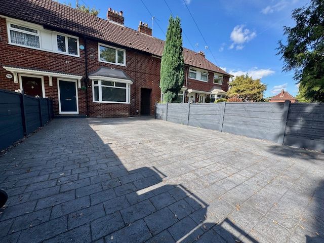 3 Bed Mid Terraced House For Sale - Photograph 1