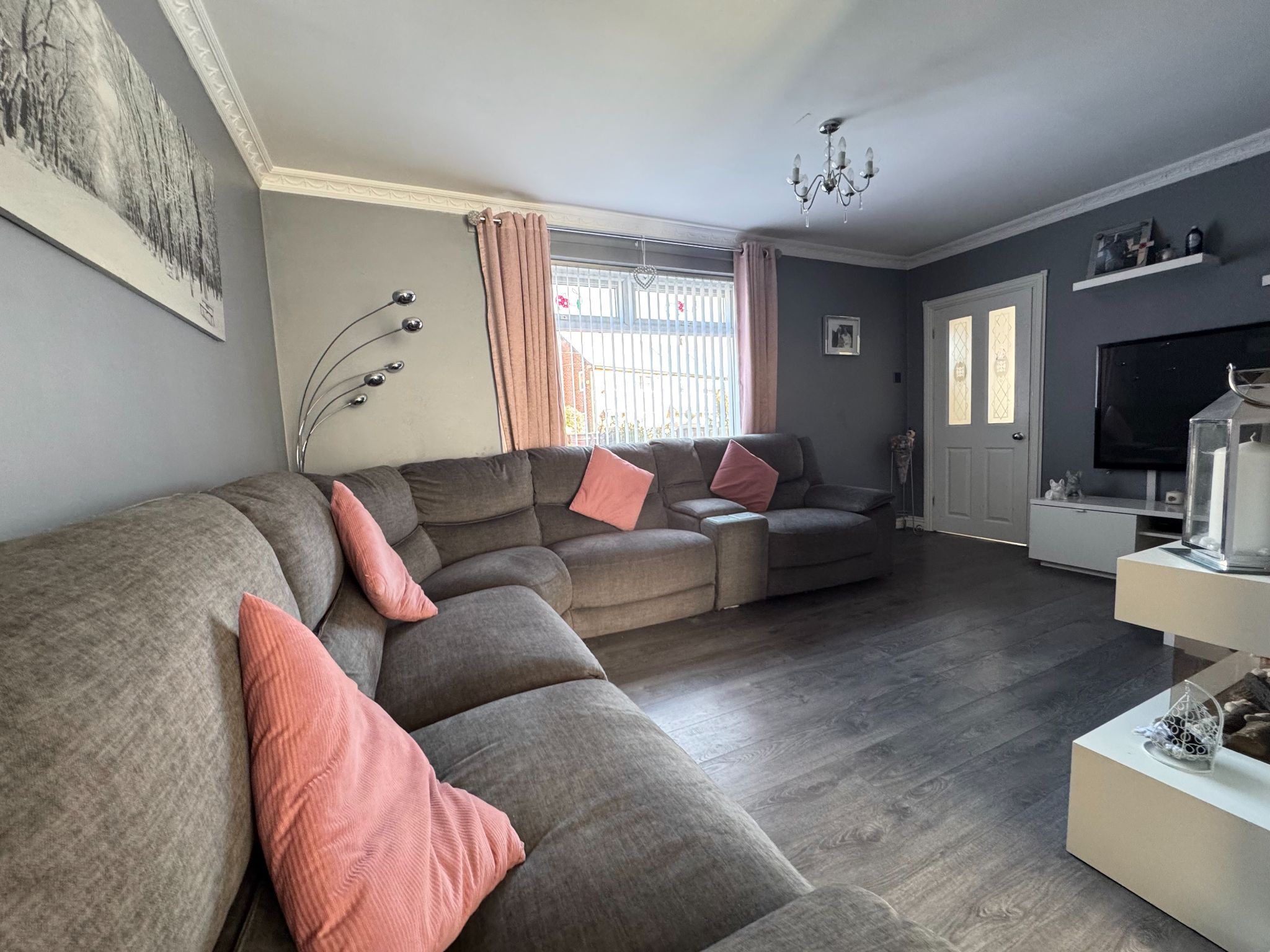 3 Bed End Terraced House For Sale - Photograph 13