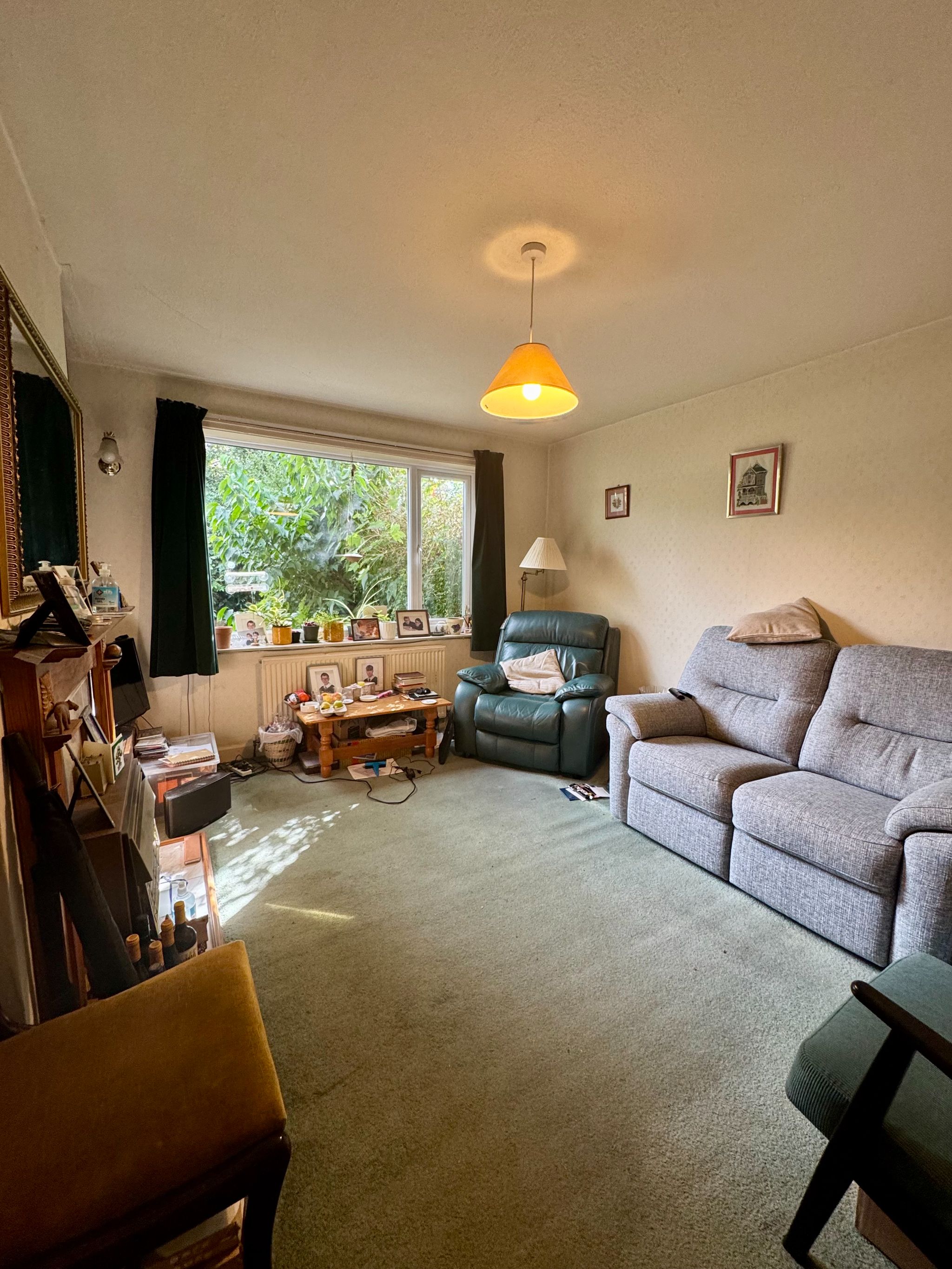 3 Bed End Terraced House For Sale - Photograph 2