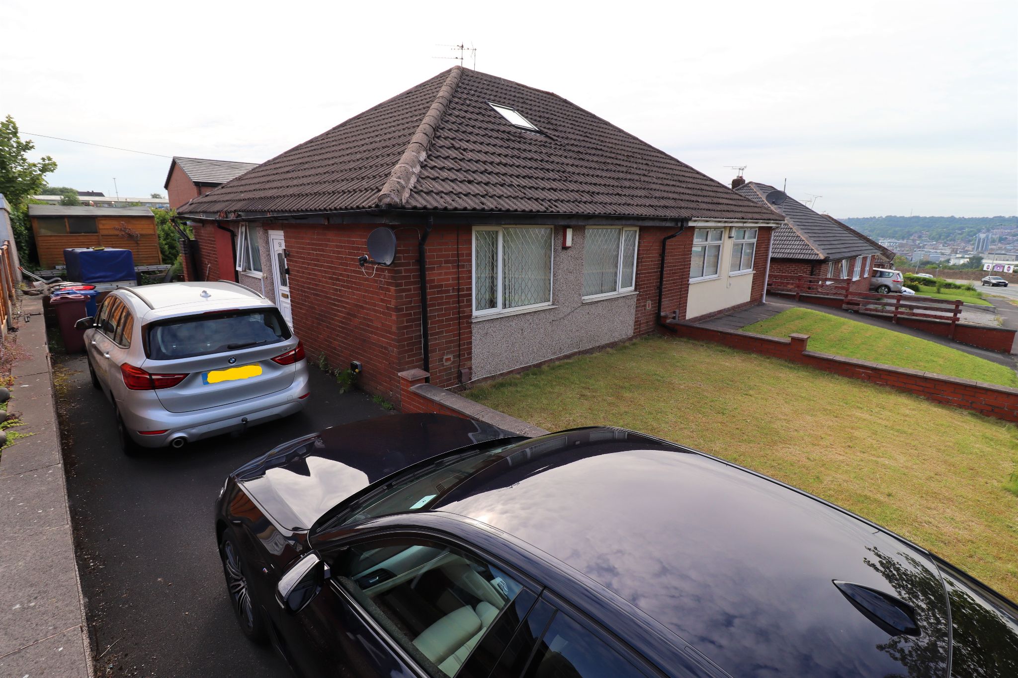 Secondary property image