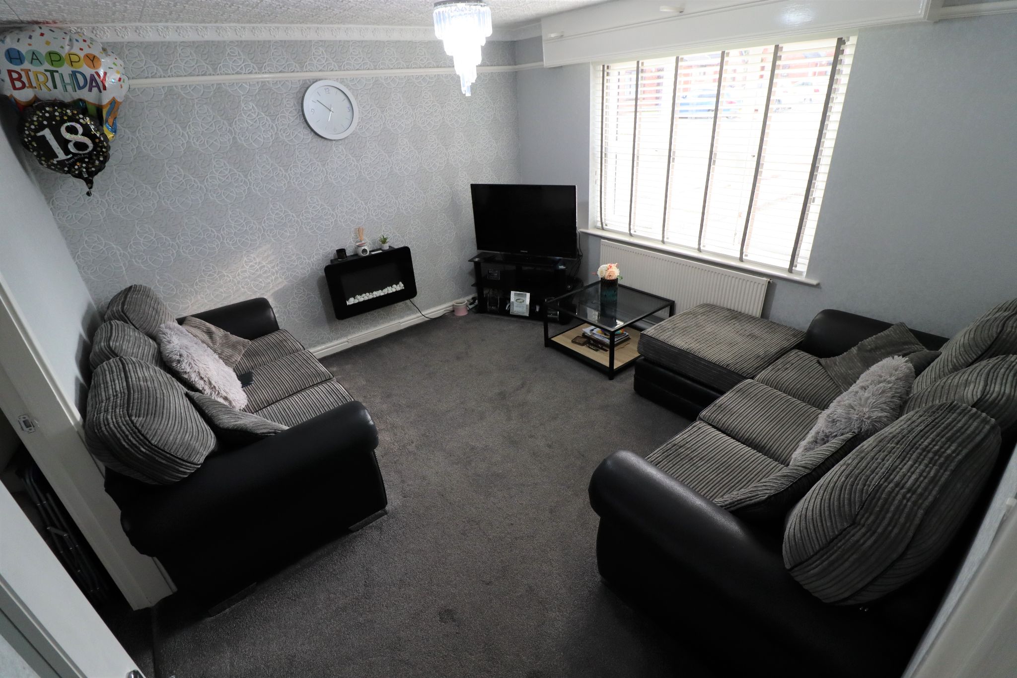 Secondary property image