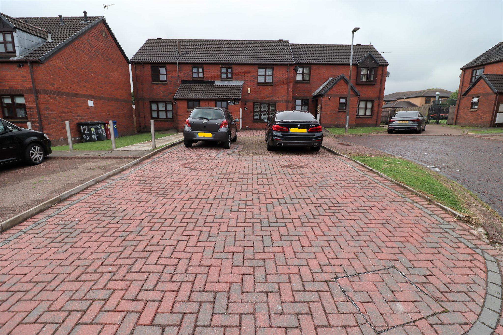 Secondary property image