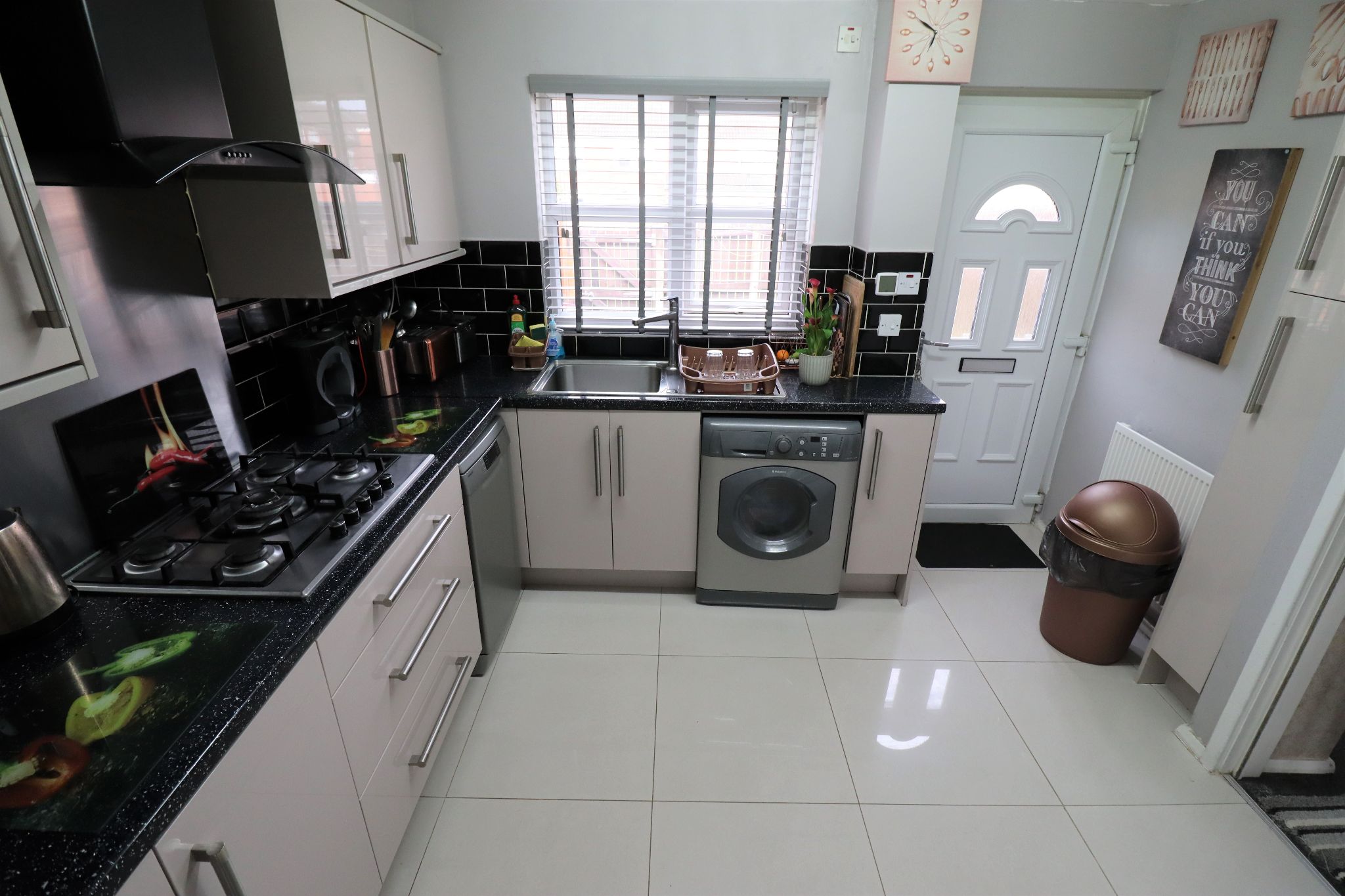 Secondary property image