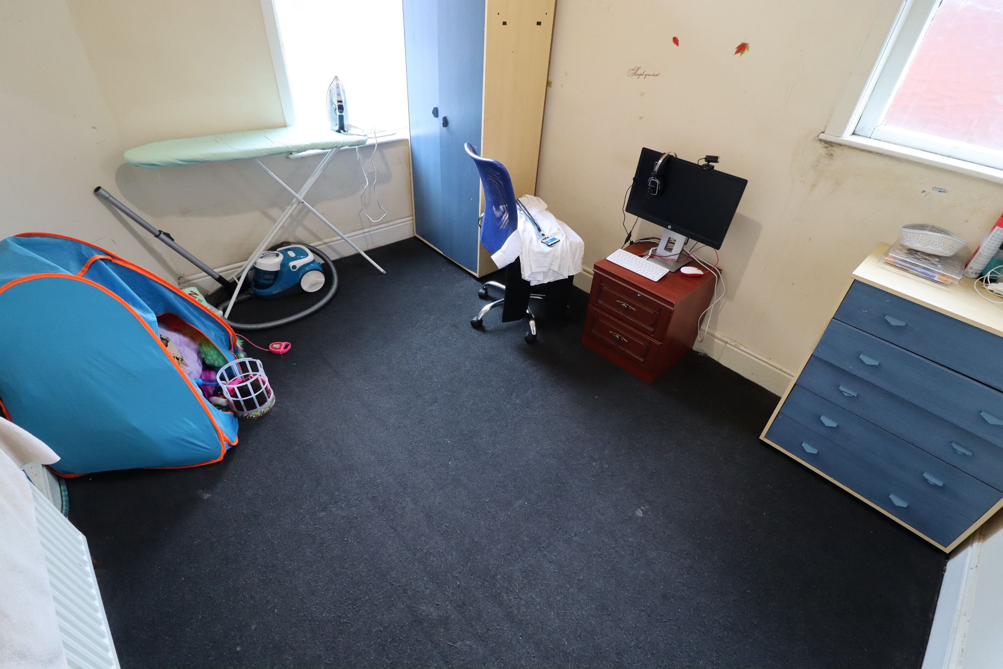 Secondary property image