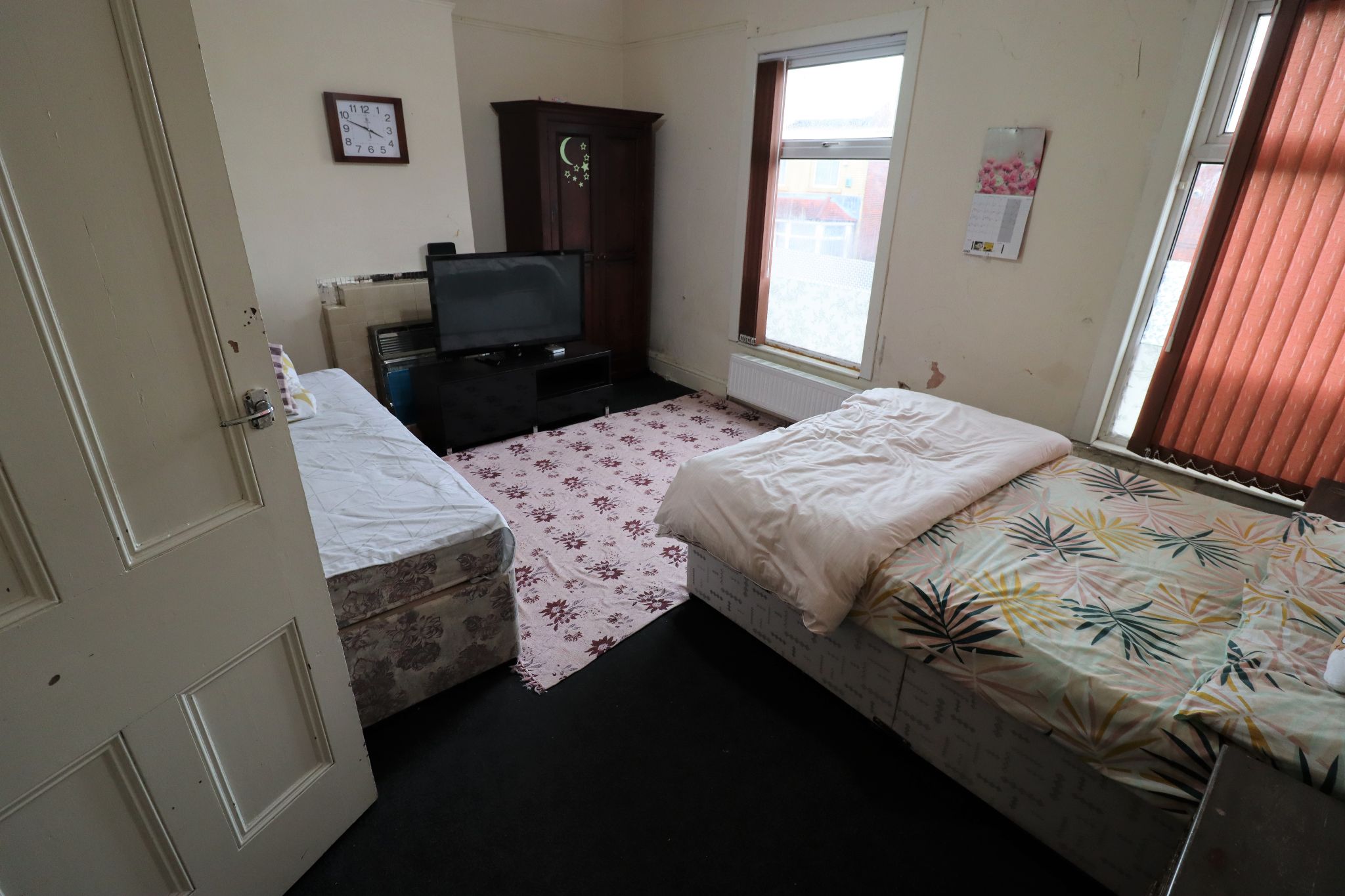 Secondary property image