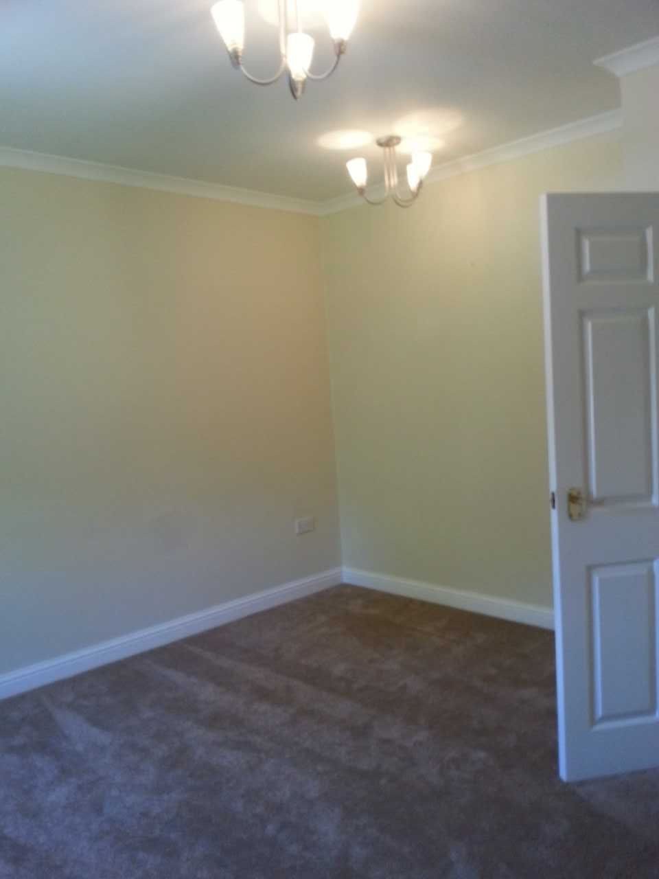 2 Bed Apartment Flat/apartment For Sale - Photograph 3