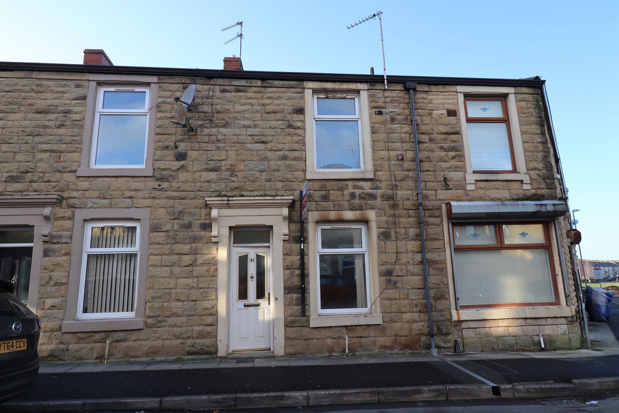 2 Bed Mid Terraced House To Rent - Photograph 1