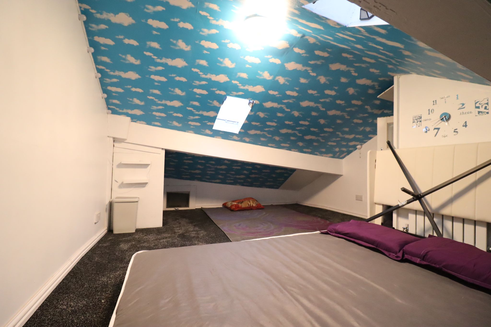 Secondary property image