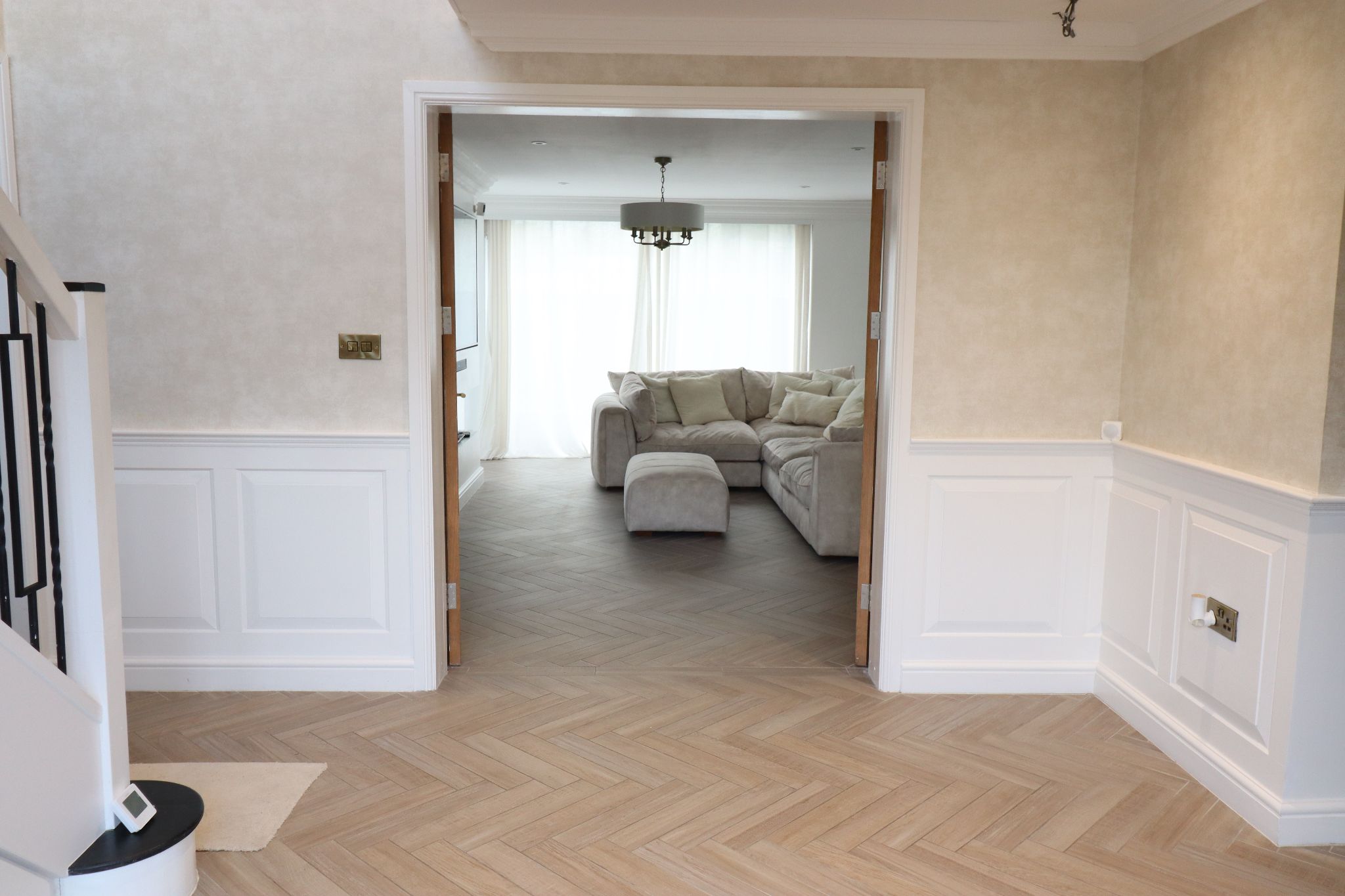 4 Bed Detached House For Sale - Photograph 4