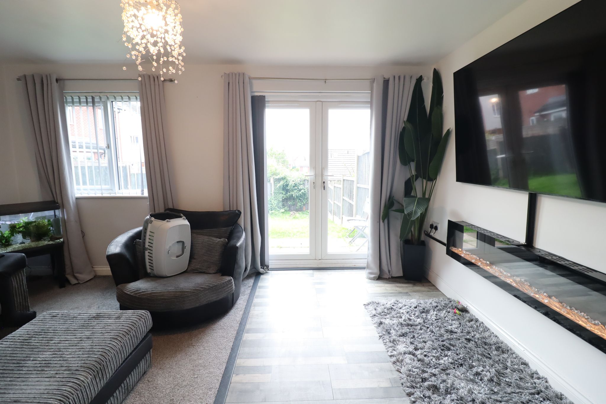 2 Bed Semi-detached House For Sale - Photograph 2
