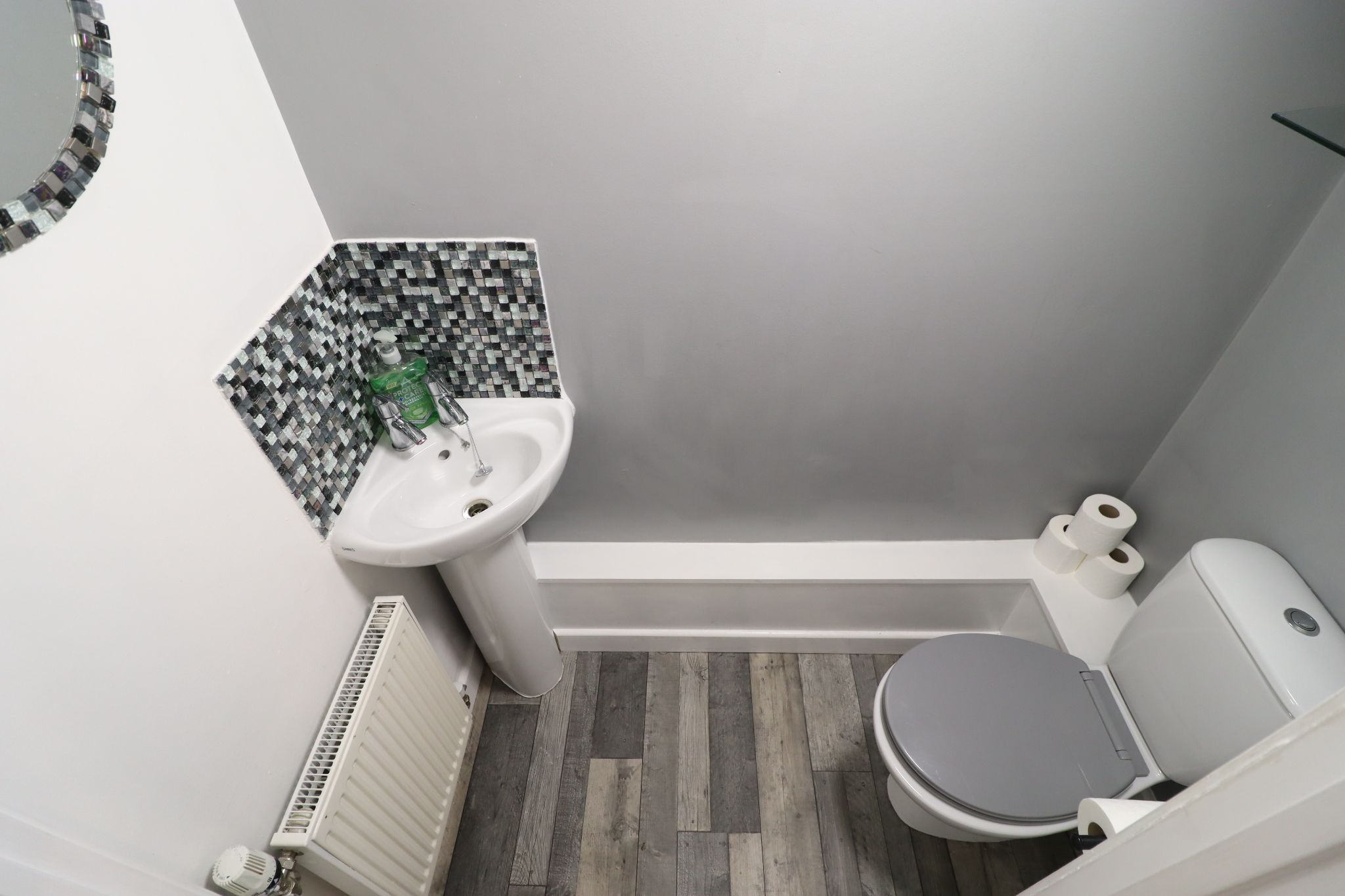 2 Bed Semi-detached House For Sale - Photograph 4