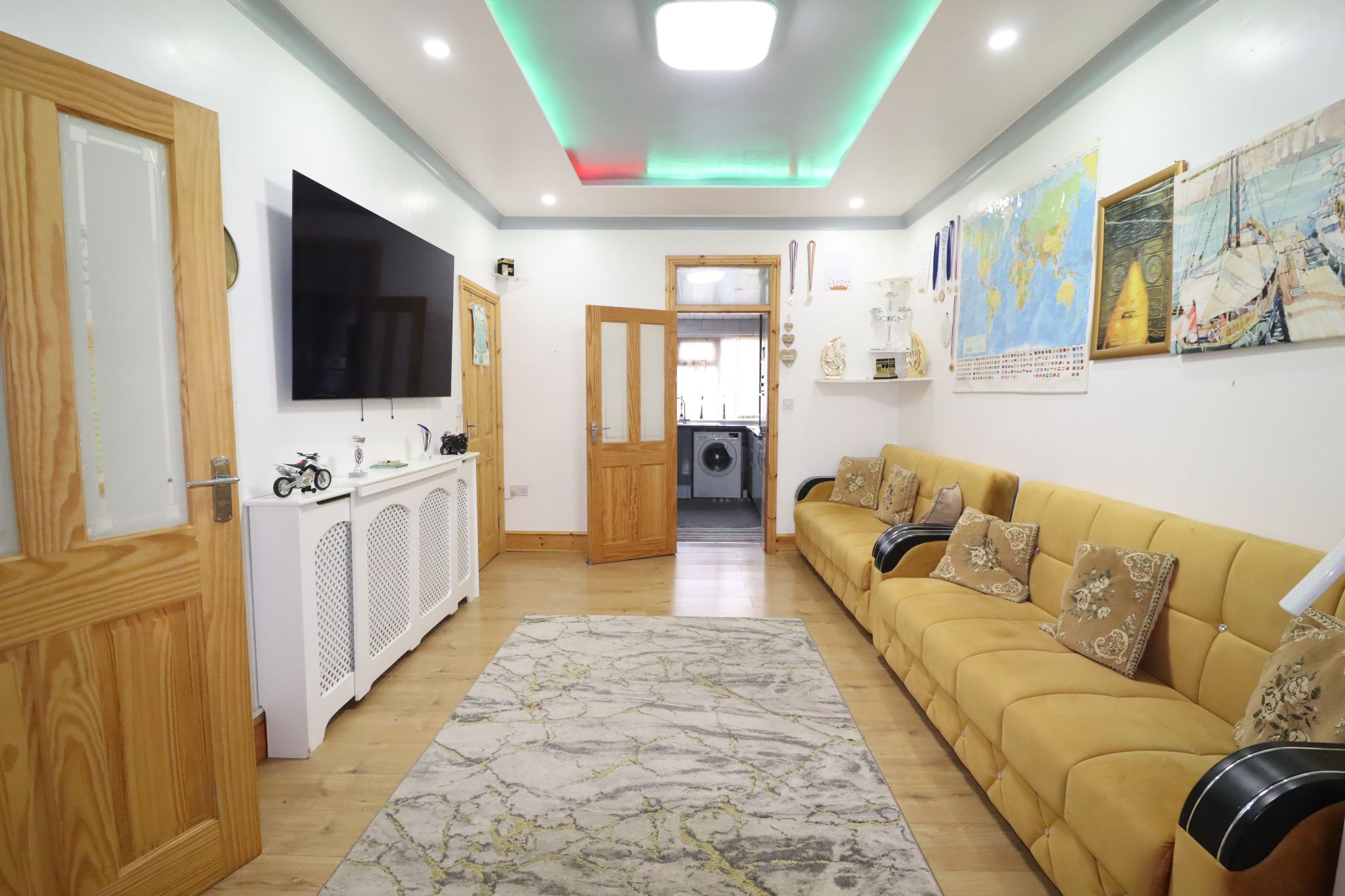 4 Bed Mid Terraced House For Sale - Photograph 2
