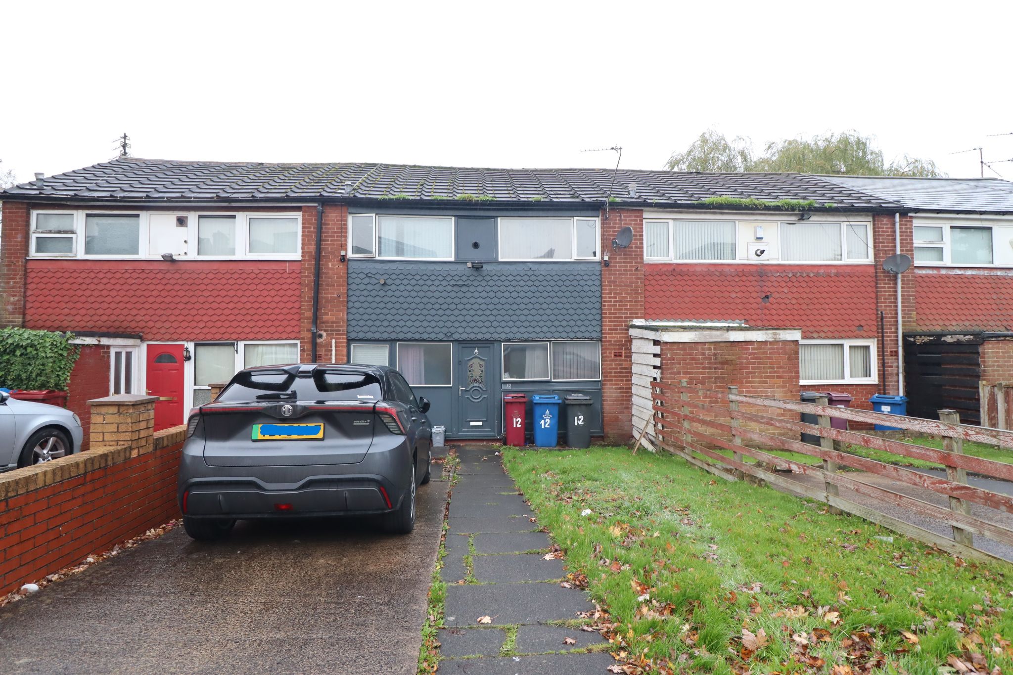 3 Bed Mid Terraced House For Sale - Photograph 1