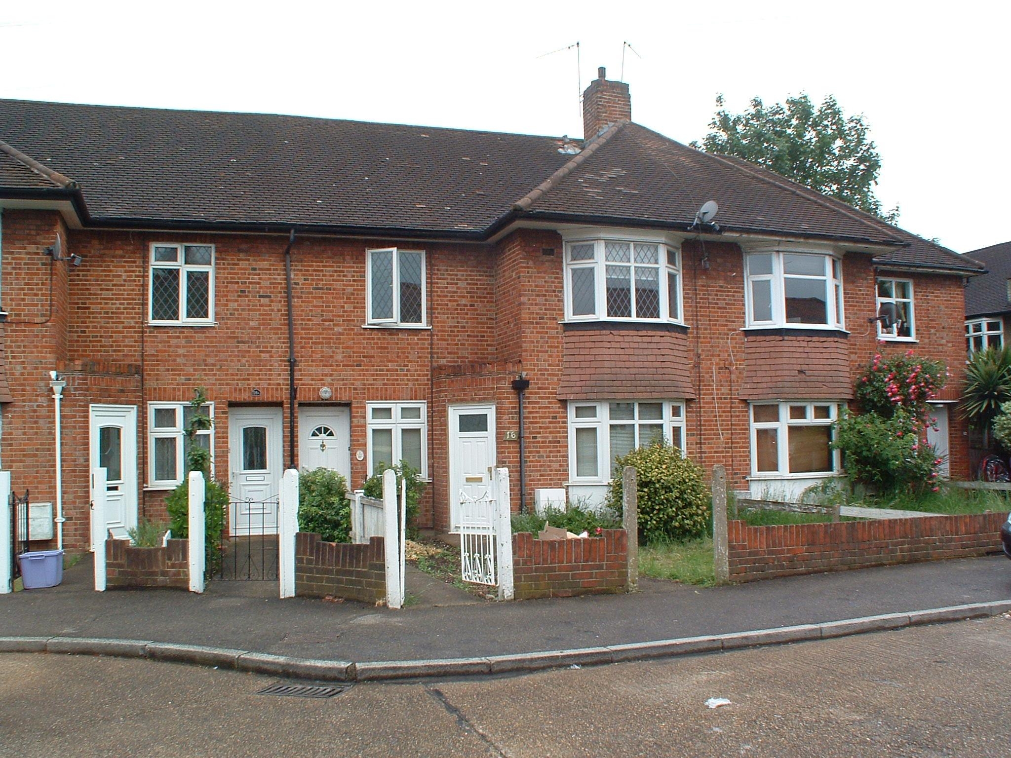 2 bedroom apartment flat/apartment Let in New Malden - Main Image