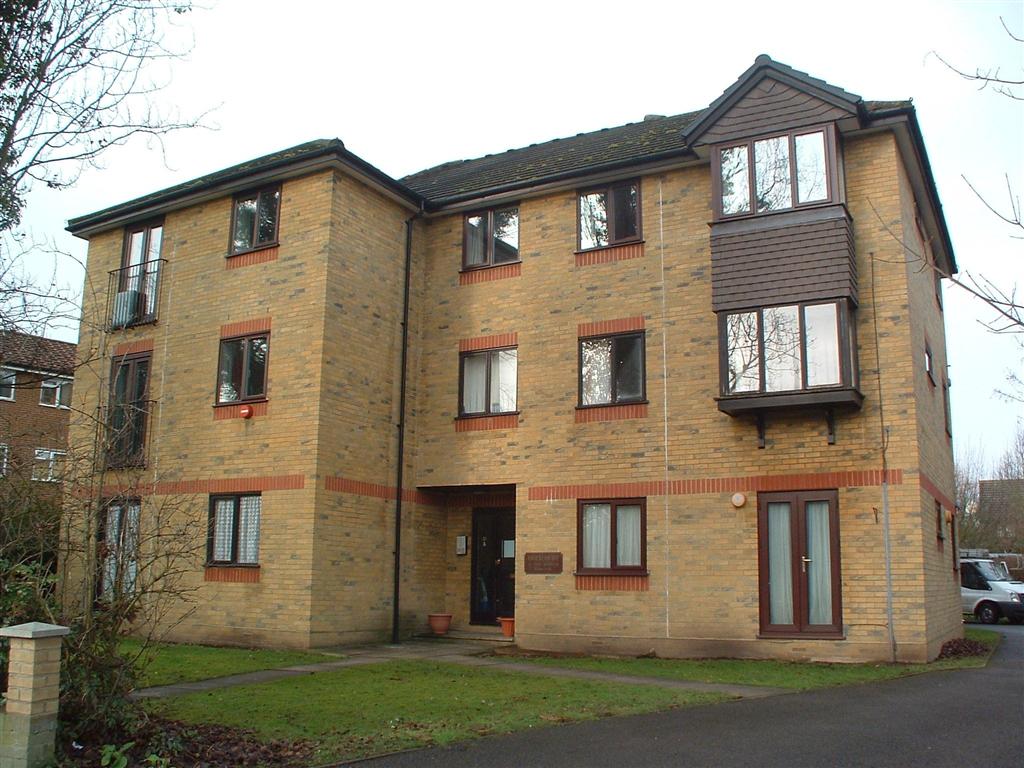 Let in Worcester Park - Main Image