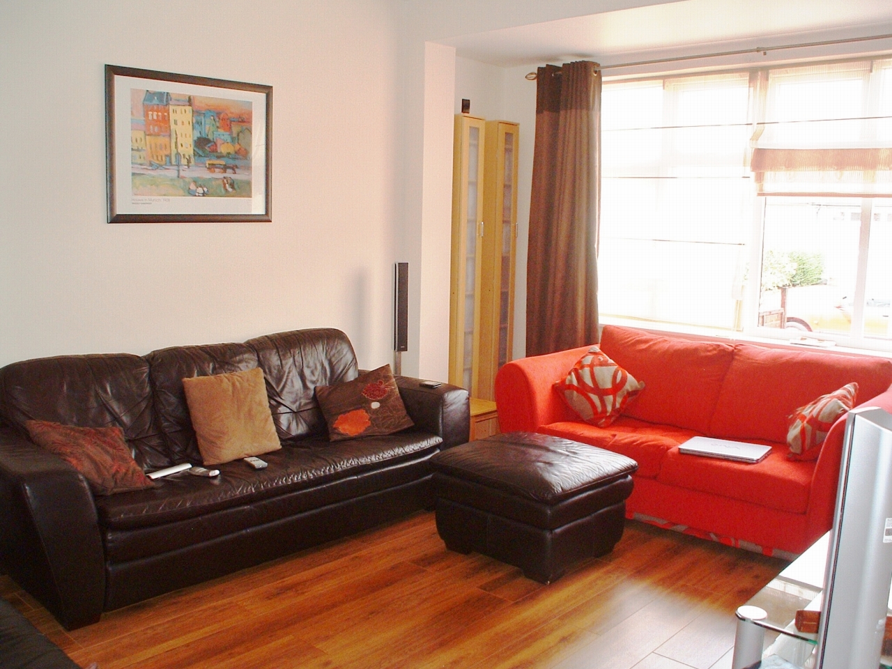 3 bedroom mid terraced house Let in New Malden - Property photograph