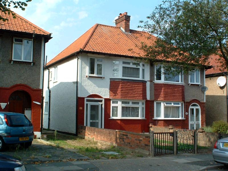 3 bedroom house Let in New Malden - Main Image