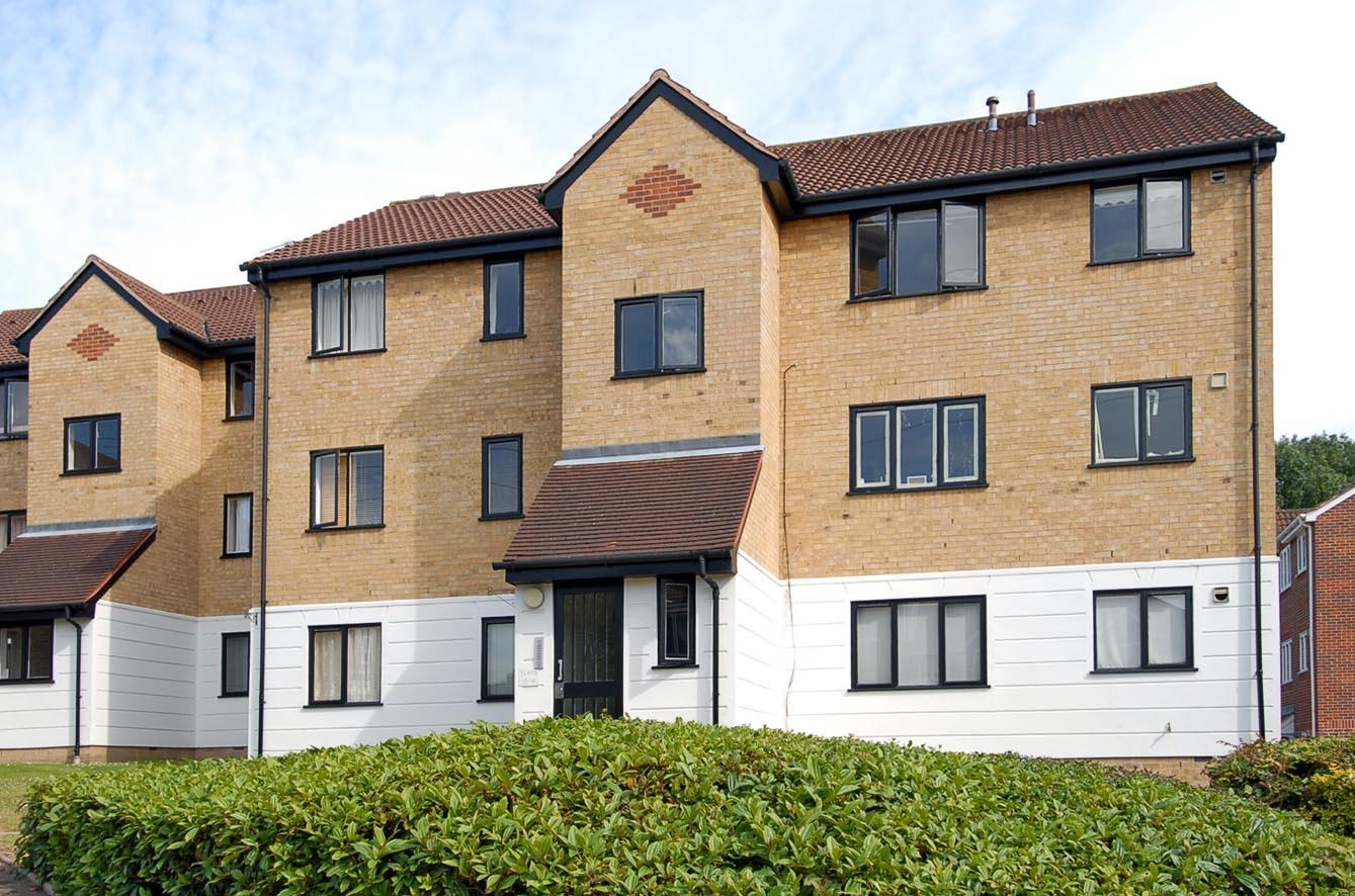 1 bedroom apartment flat/apartment Let in Worcester Park - Main Image