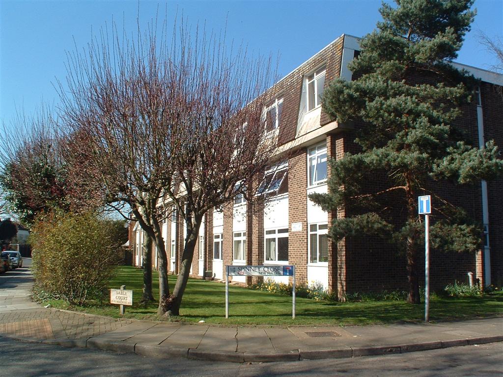 2 bedroom apartment flat/apartment Let in New Malden - Main Image