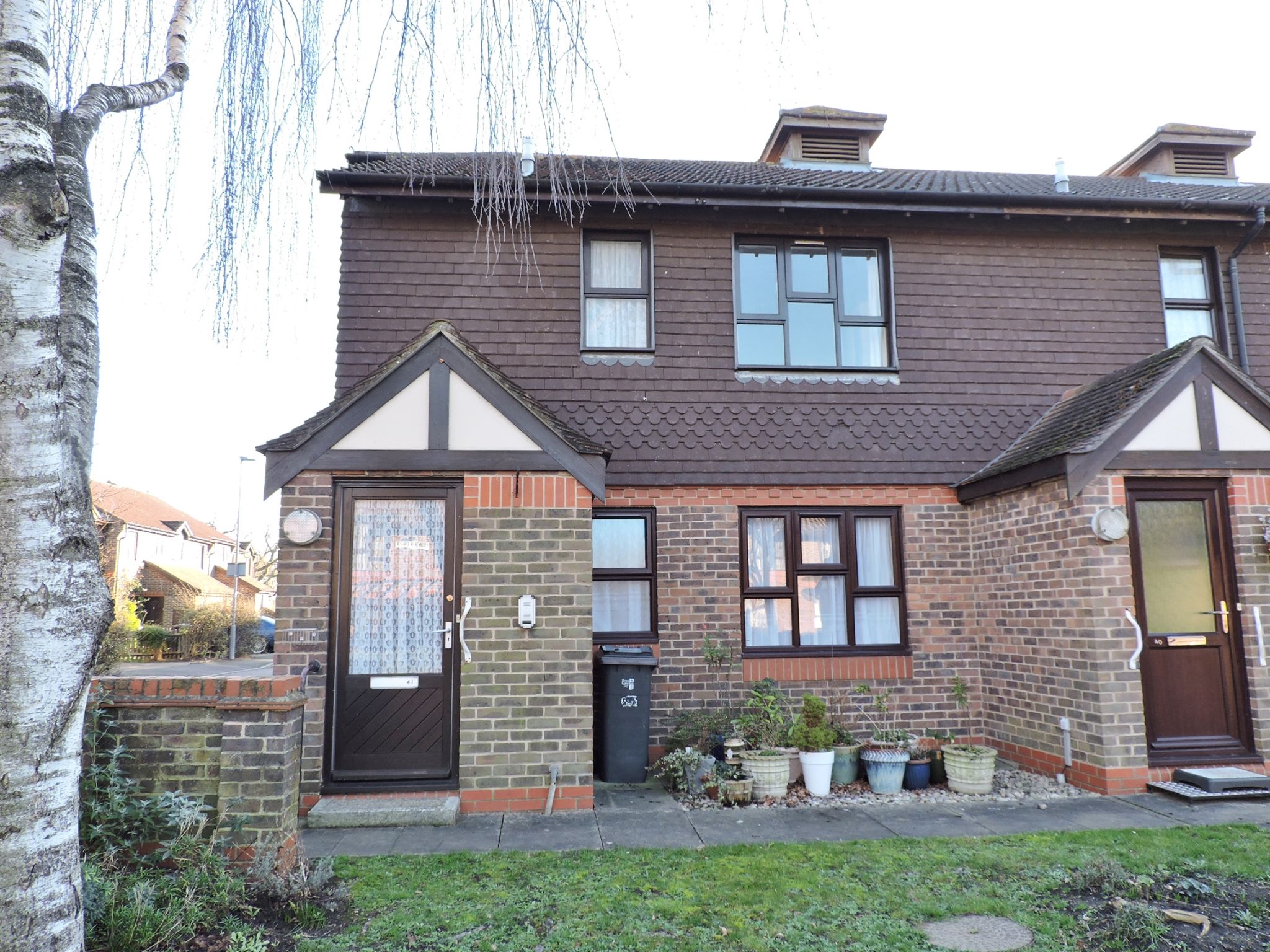 1 bedroom maisonette flat/apartment Sold in New Malden - Photograph 1