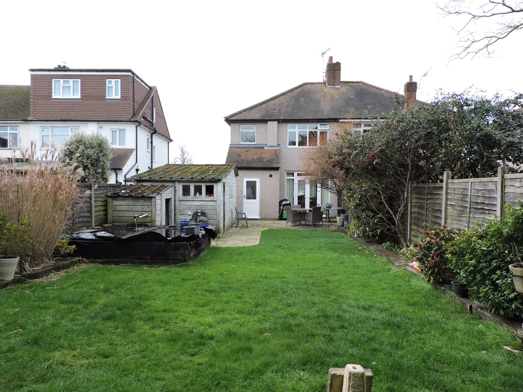 3 bedroom semi-detached house Sold in Epsom - Photograph 16