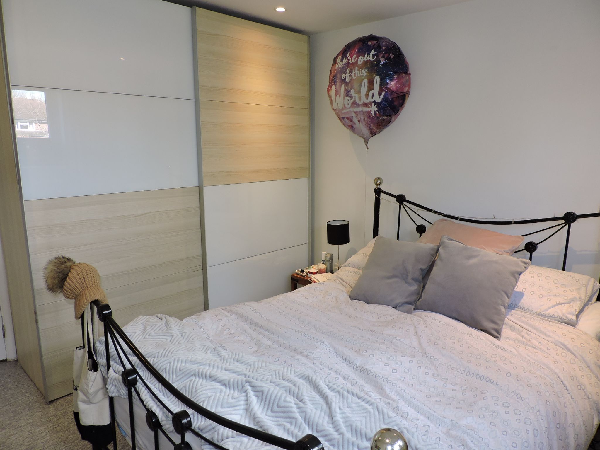2 bedroom flat flat/apartment Sold in New Malden - Photograph 11