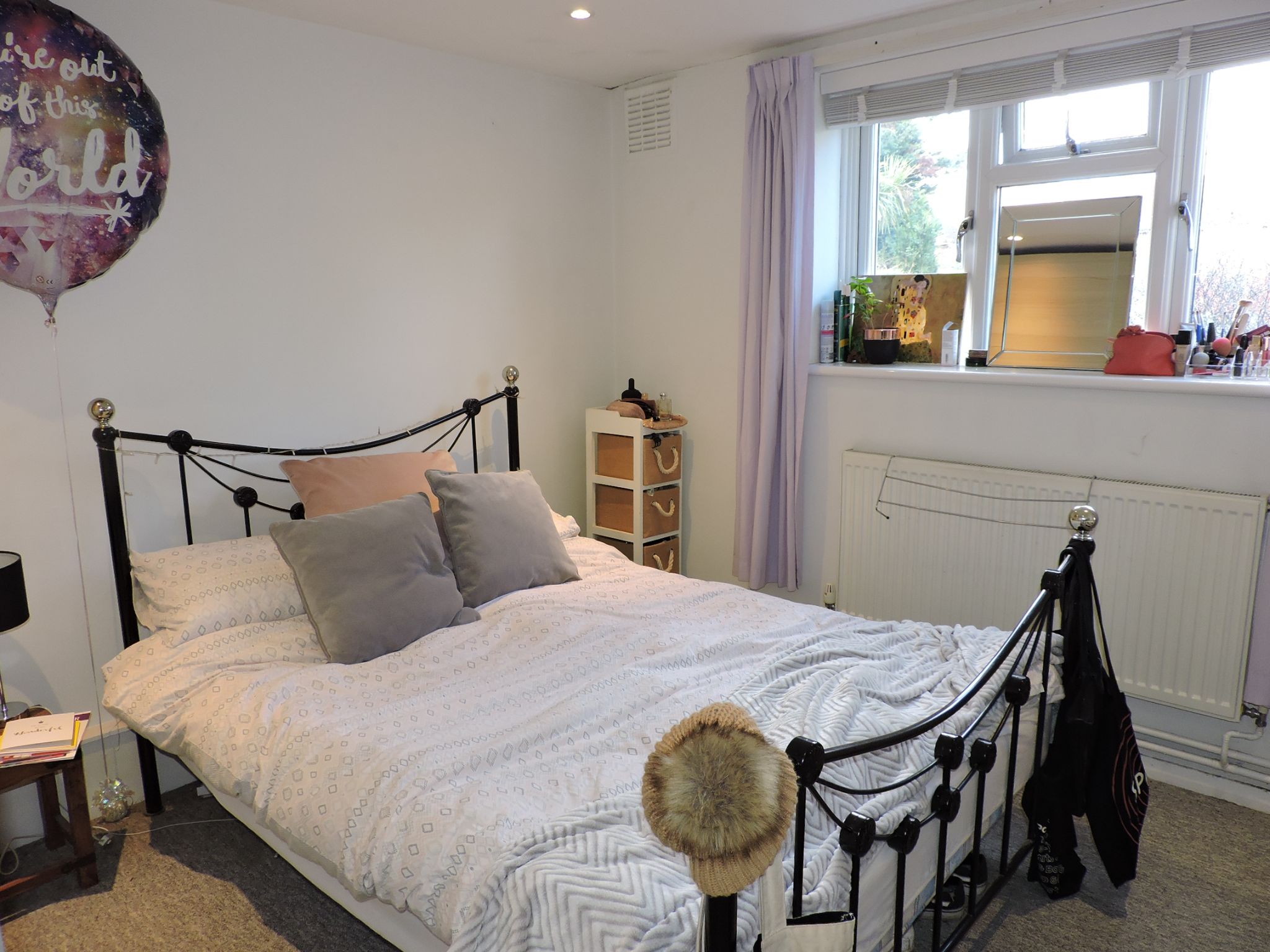 2 bedroom flat flat/apartment Sold in New Malden - Photograph 10