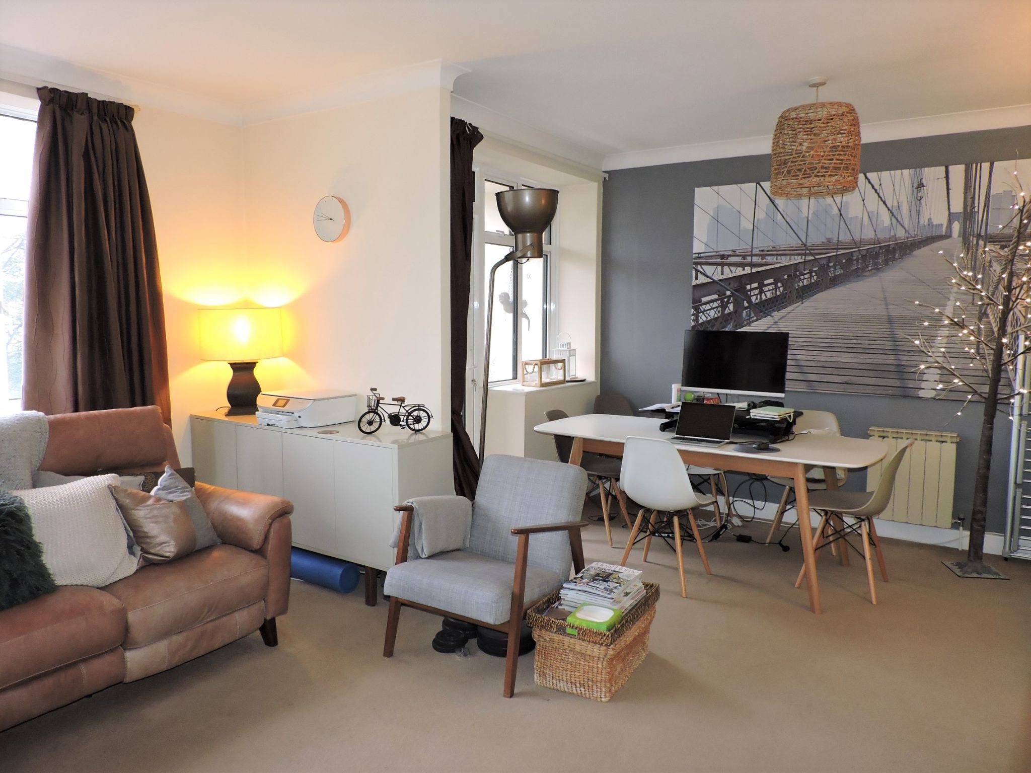 2 bedroom flat flat/apartment Sold in Surbiton - Photograph 5