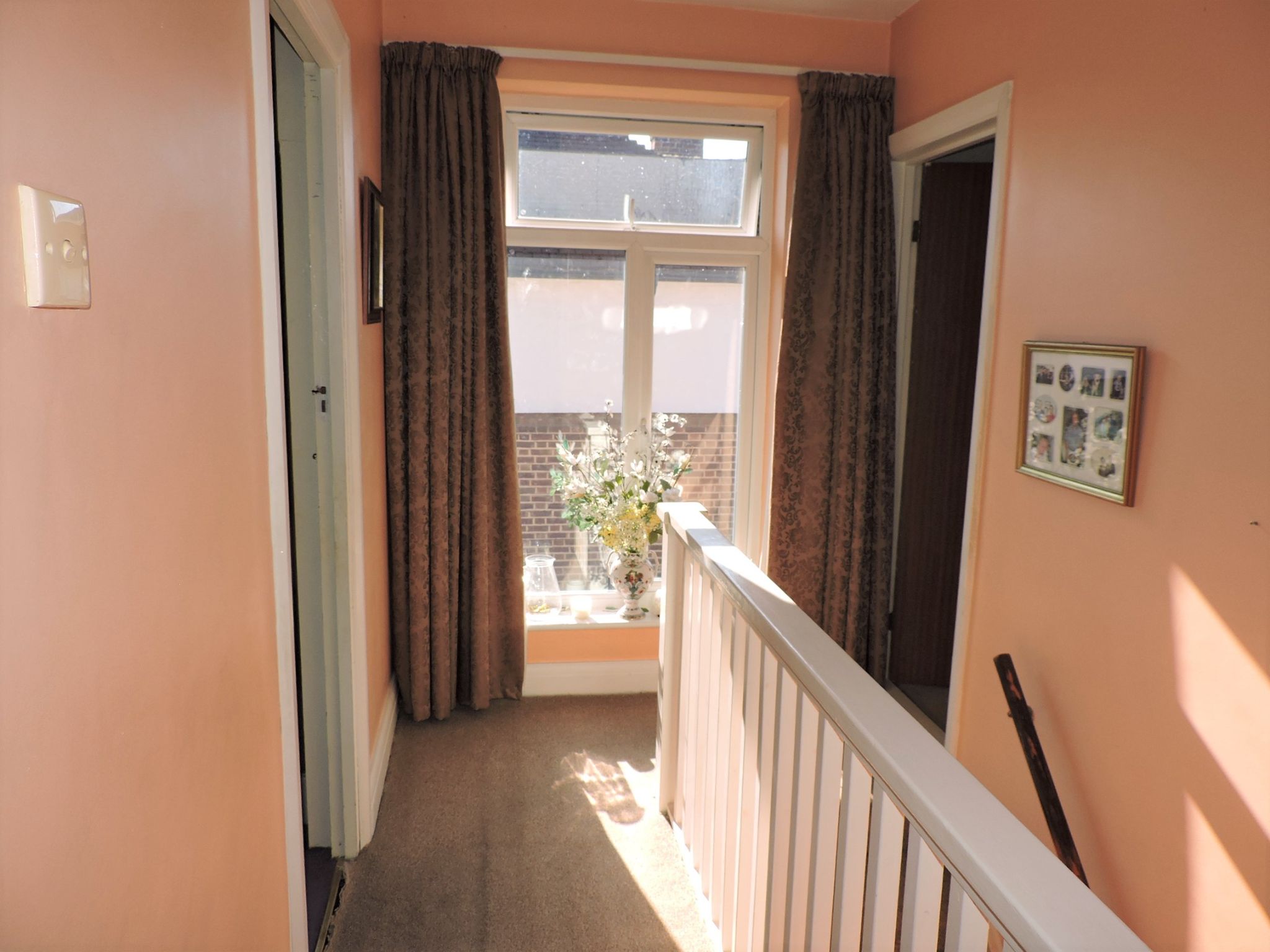 3 bedroom detached house Sold in New Malden - Photograph 10