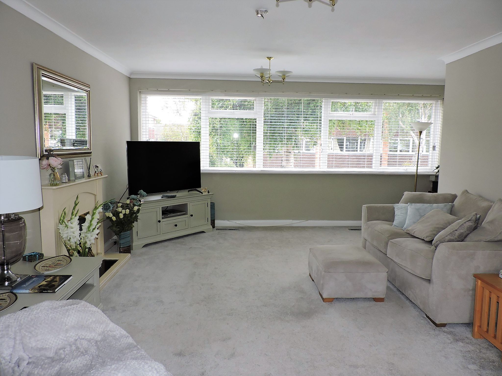 4 bedroom town house Sold in Richmond - Photograph 3