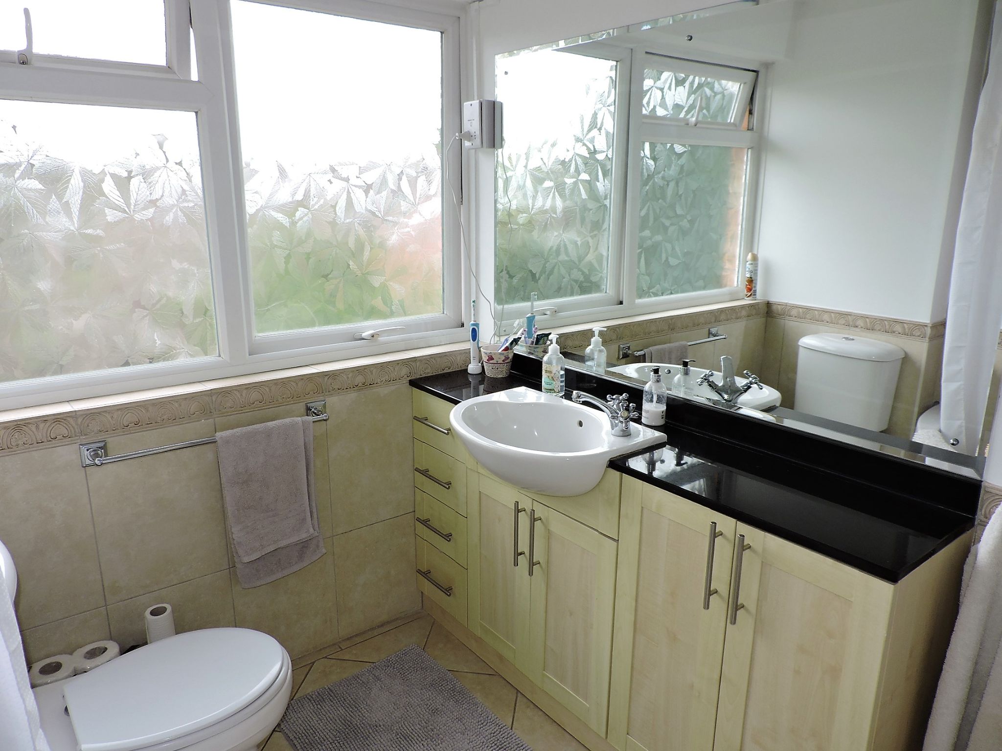 4 bedroom town house Sold in Richmond - Photograph 10