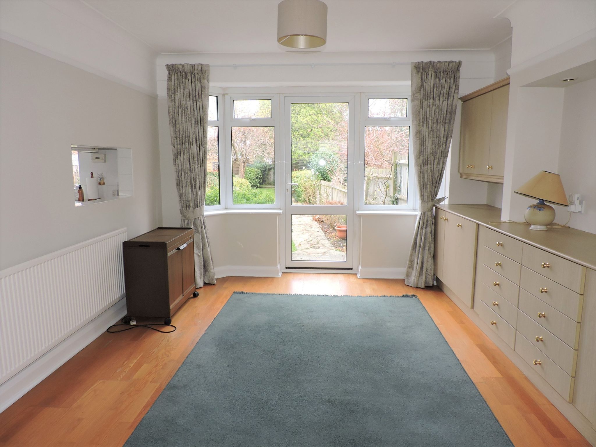 3 bedroom semi-detached house Let in Worcester Park - Photograph 7