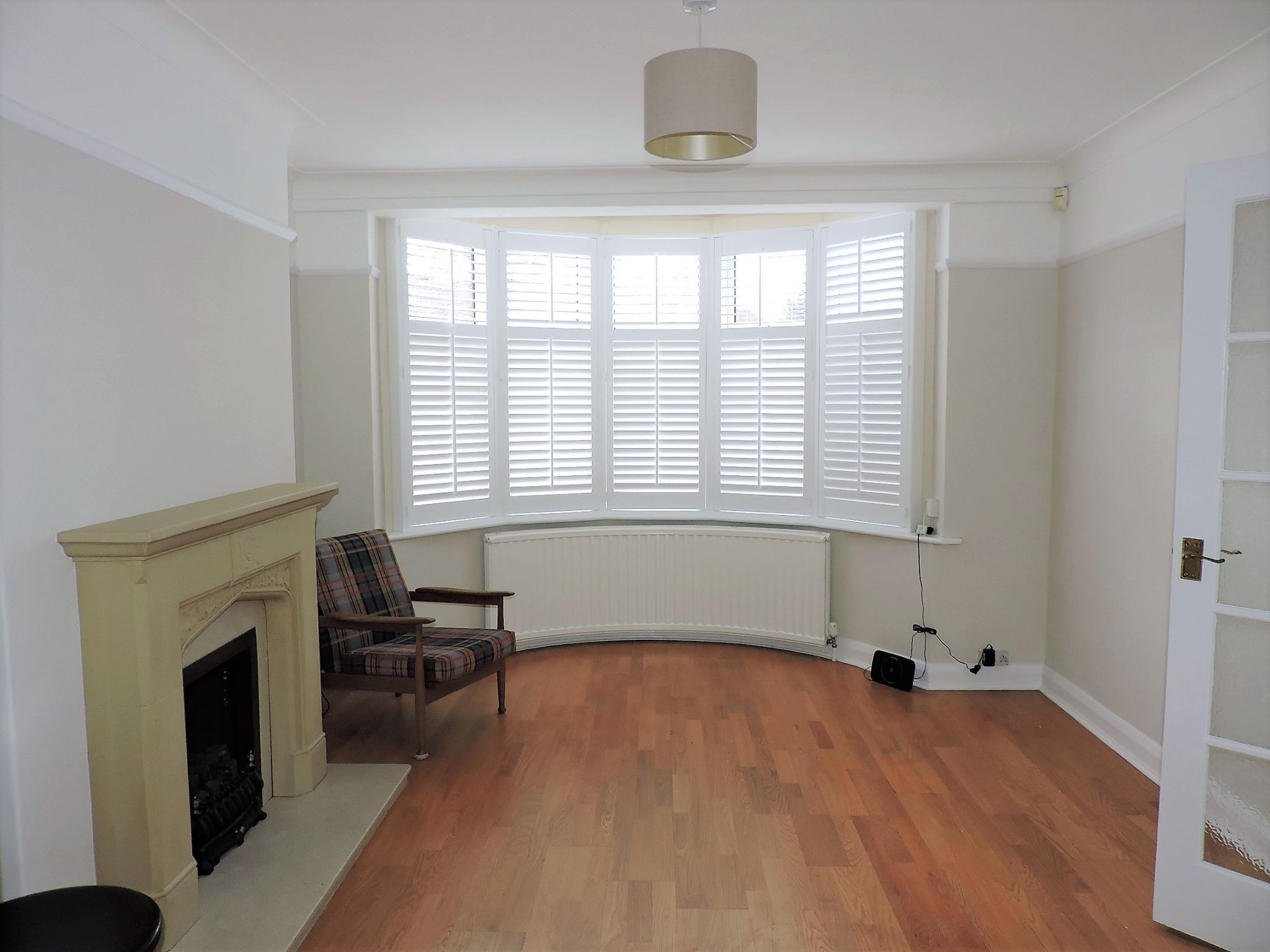 3 bedroom semi-detached house Let in Worcester Park - Photograph 17