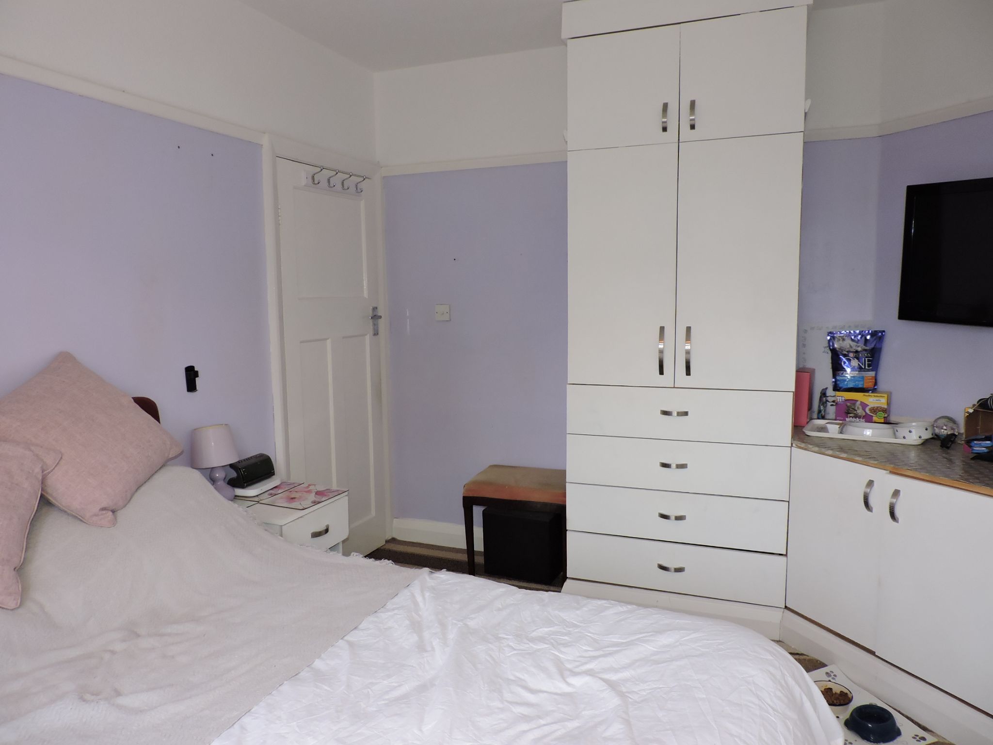 3 bedroom mid terraced house Sold in New Malden - Photograph 10