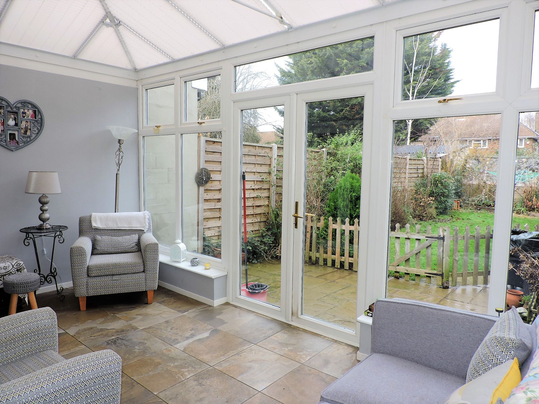 3 bedroom mid terraced house Sold in New Malden - Photograph 5
