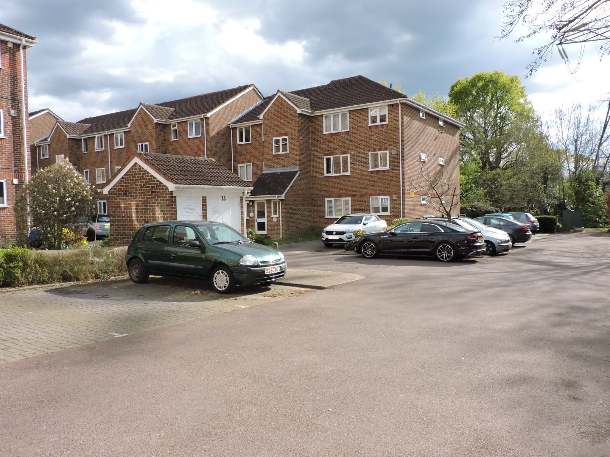 1 bedroom flat flat/apartment Sold in Worcester Park - Photograph 12