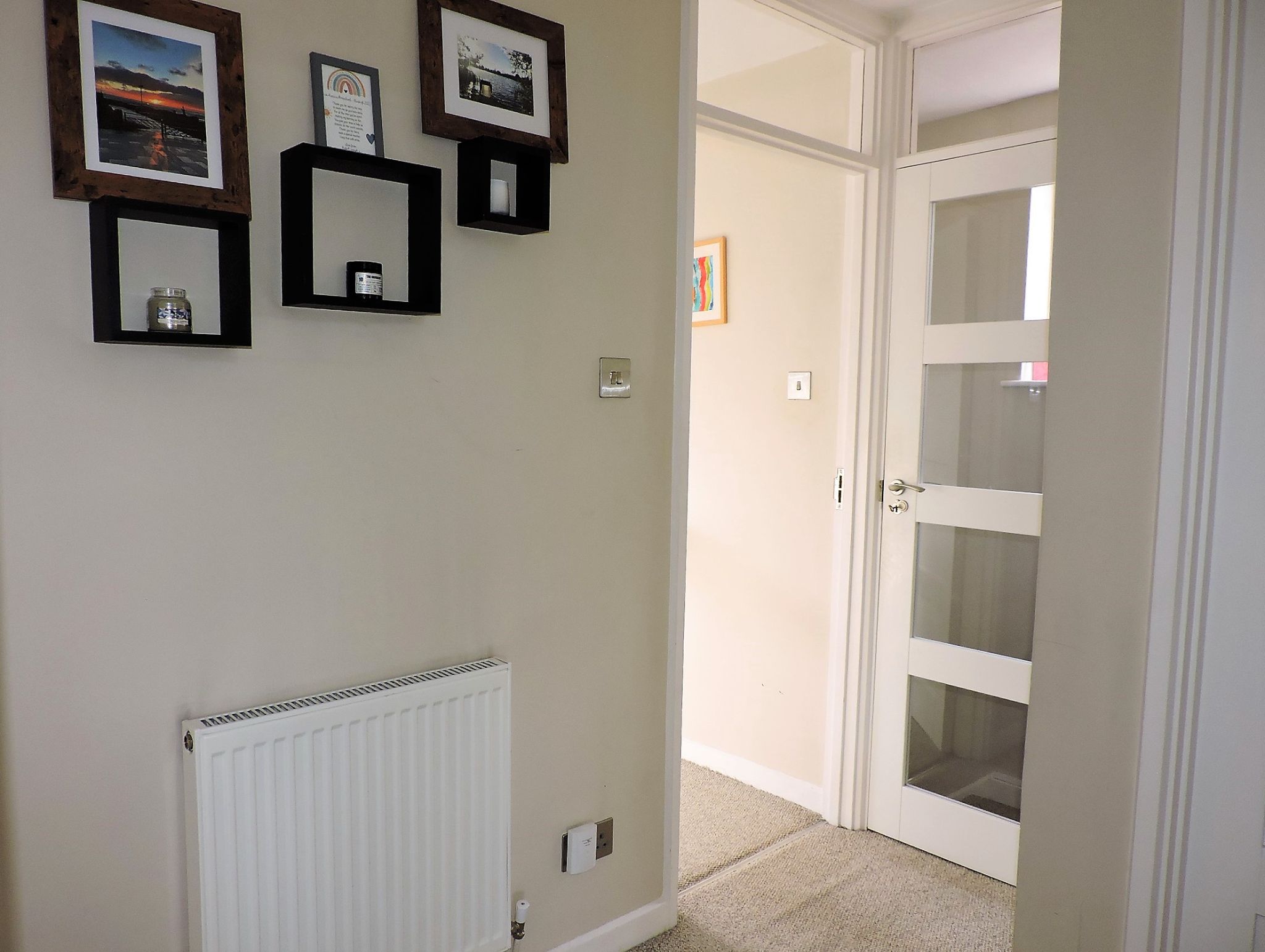 2 bedroom flat flat/apartment Sold in New Malden - Photograph 8