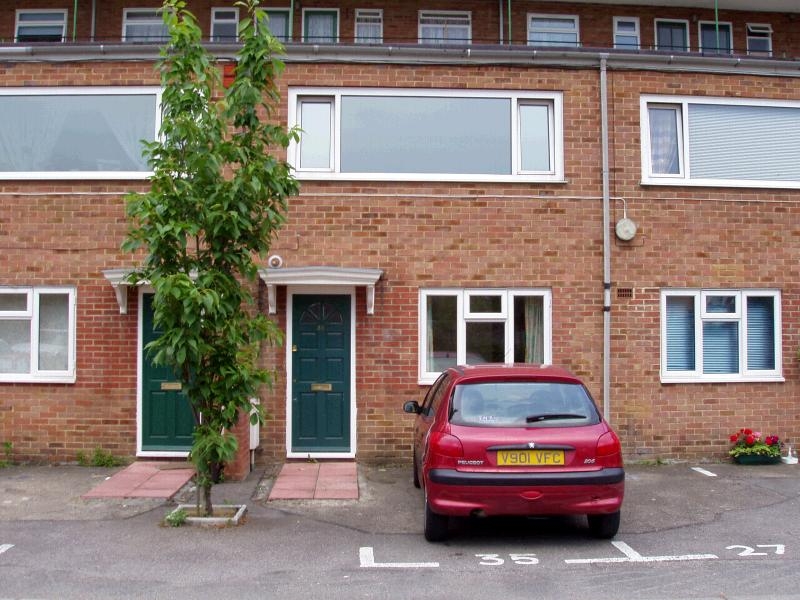 1 bedroom apartment flat/apartment Let in New Malden - Main Image