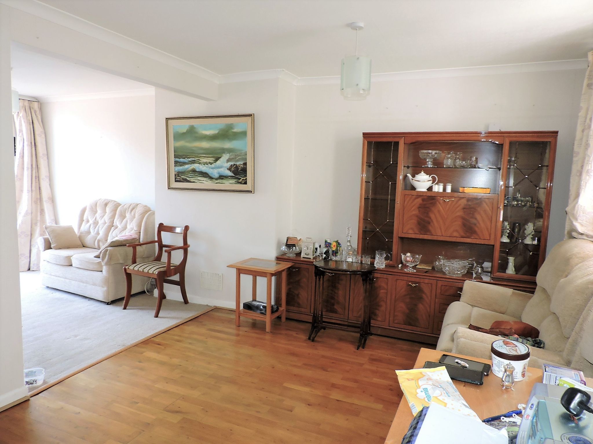 3 bedroom end terraced house Sold in Surbiton - Photograph 2