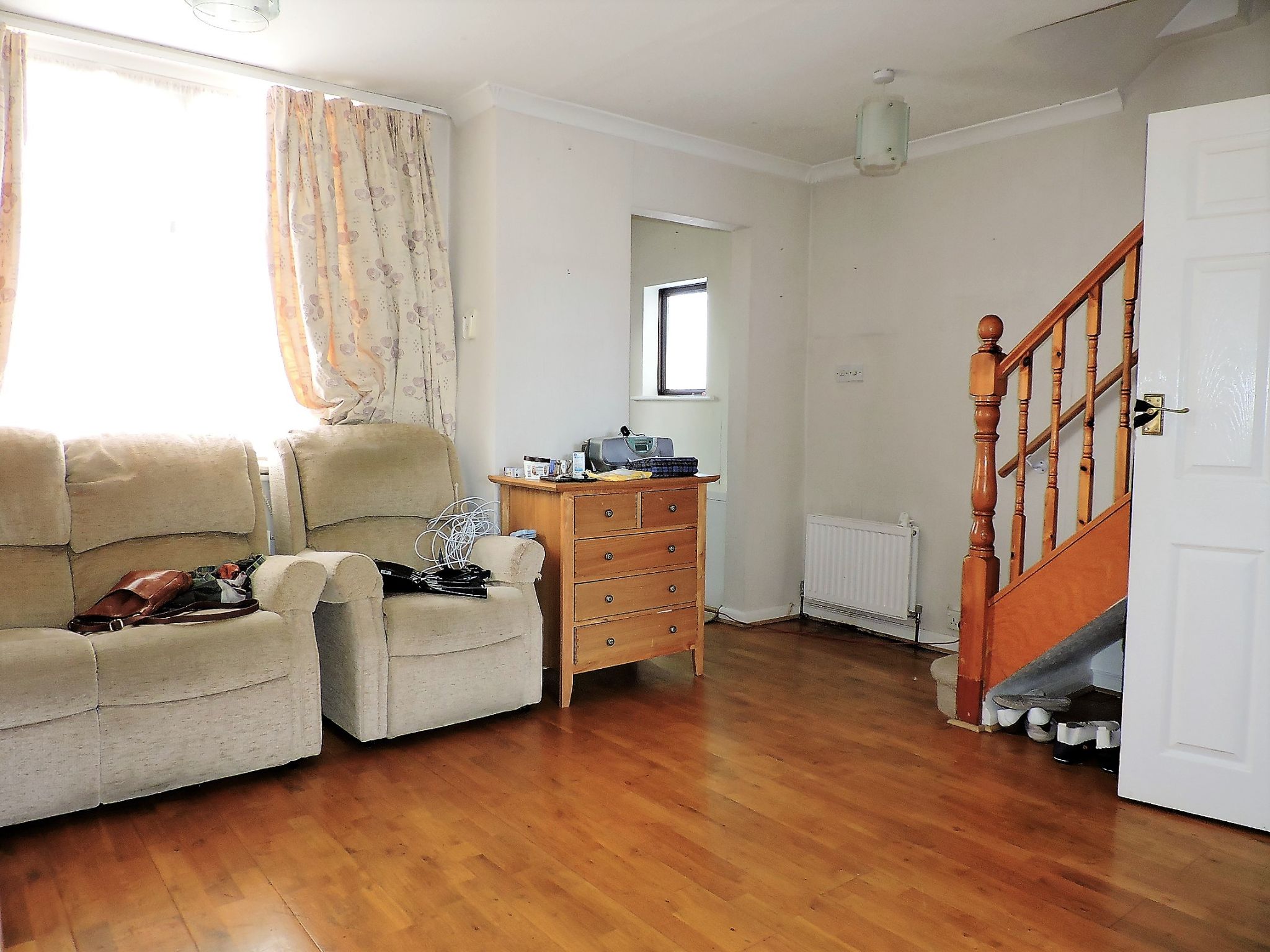 3 bedroom end terraced house Sold in Surbiton - Photograph 4