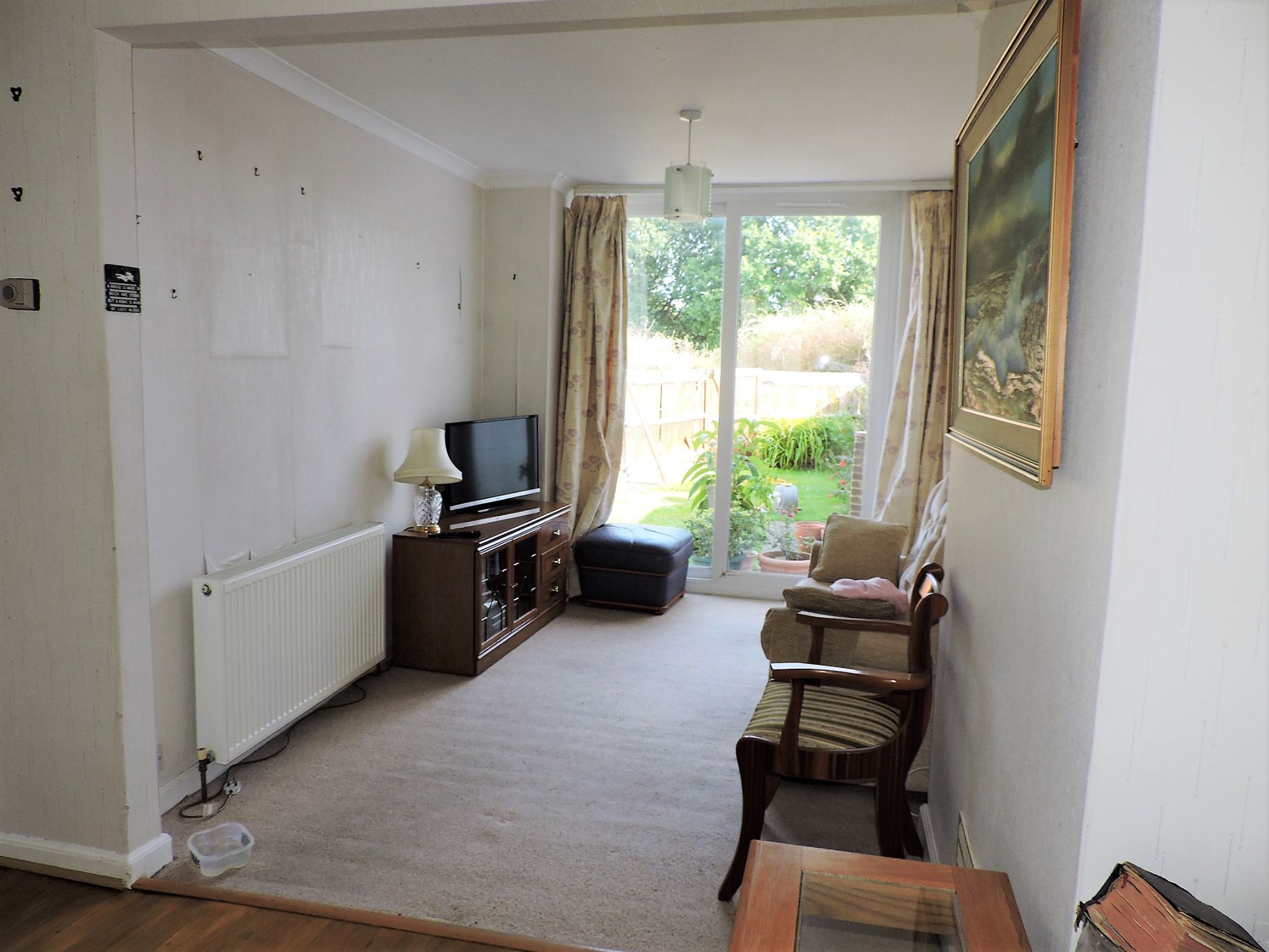 3 bedroom end terraced house Sold in Surbiton - Photograph 3