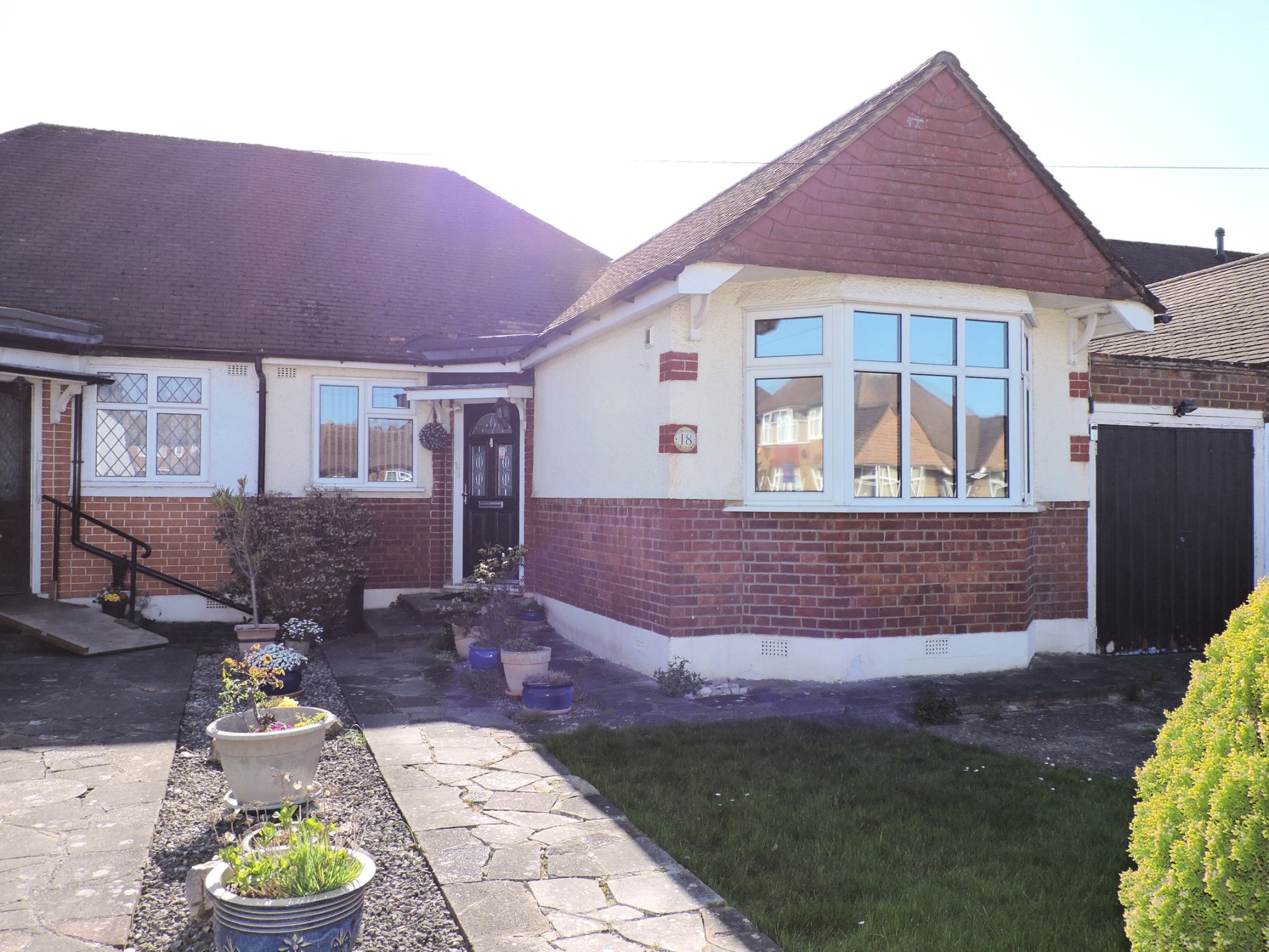 2 bedroom semi-detached bungalow Sold in Chessington - Photograph 1